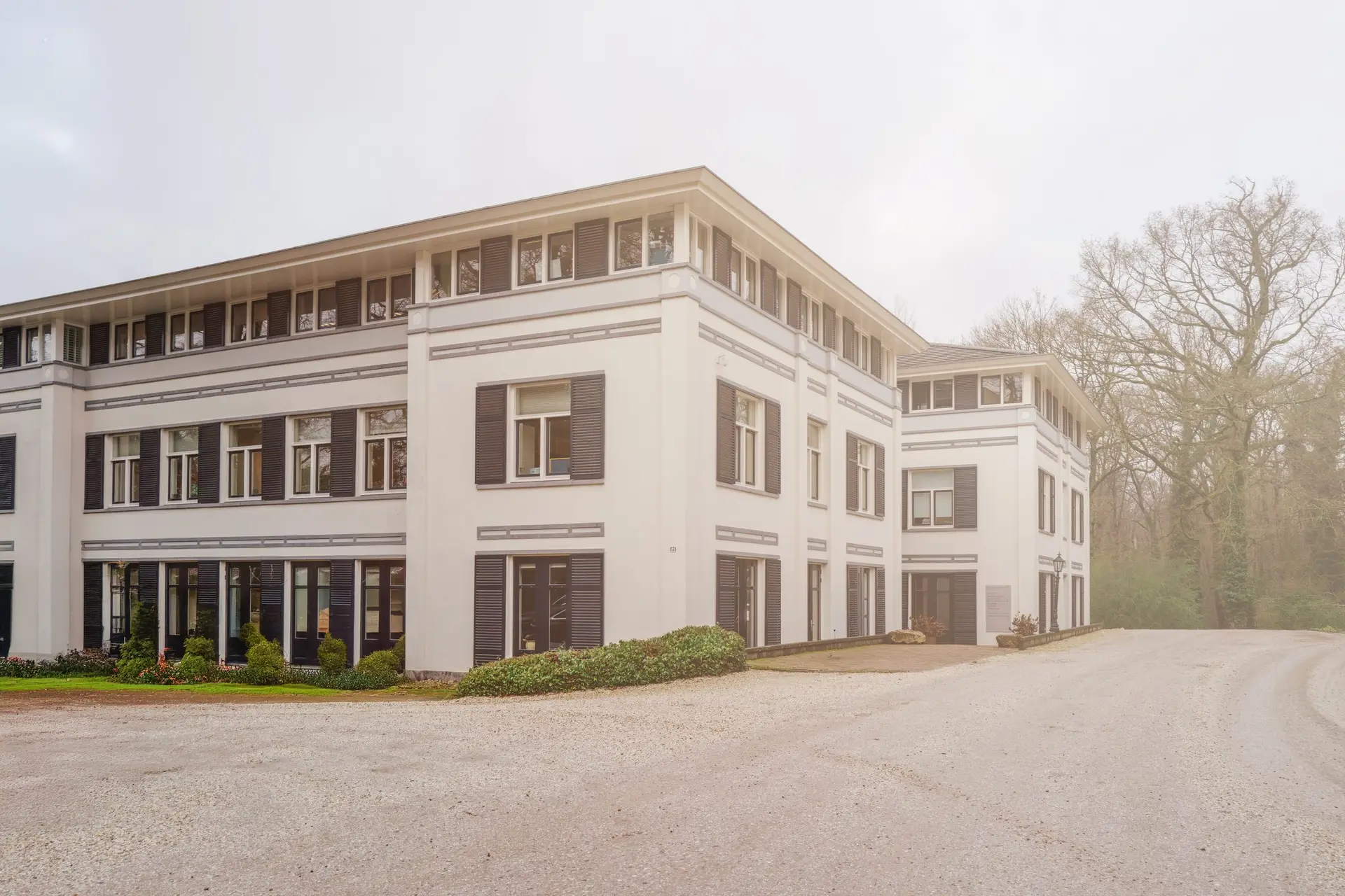 Het kantoor van HKB Advocaten aan de Amsterdamsestraatweg in Baarn